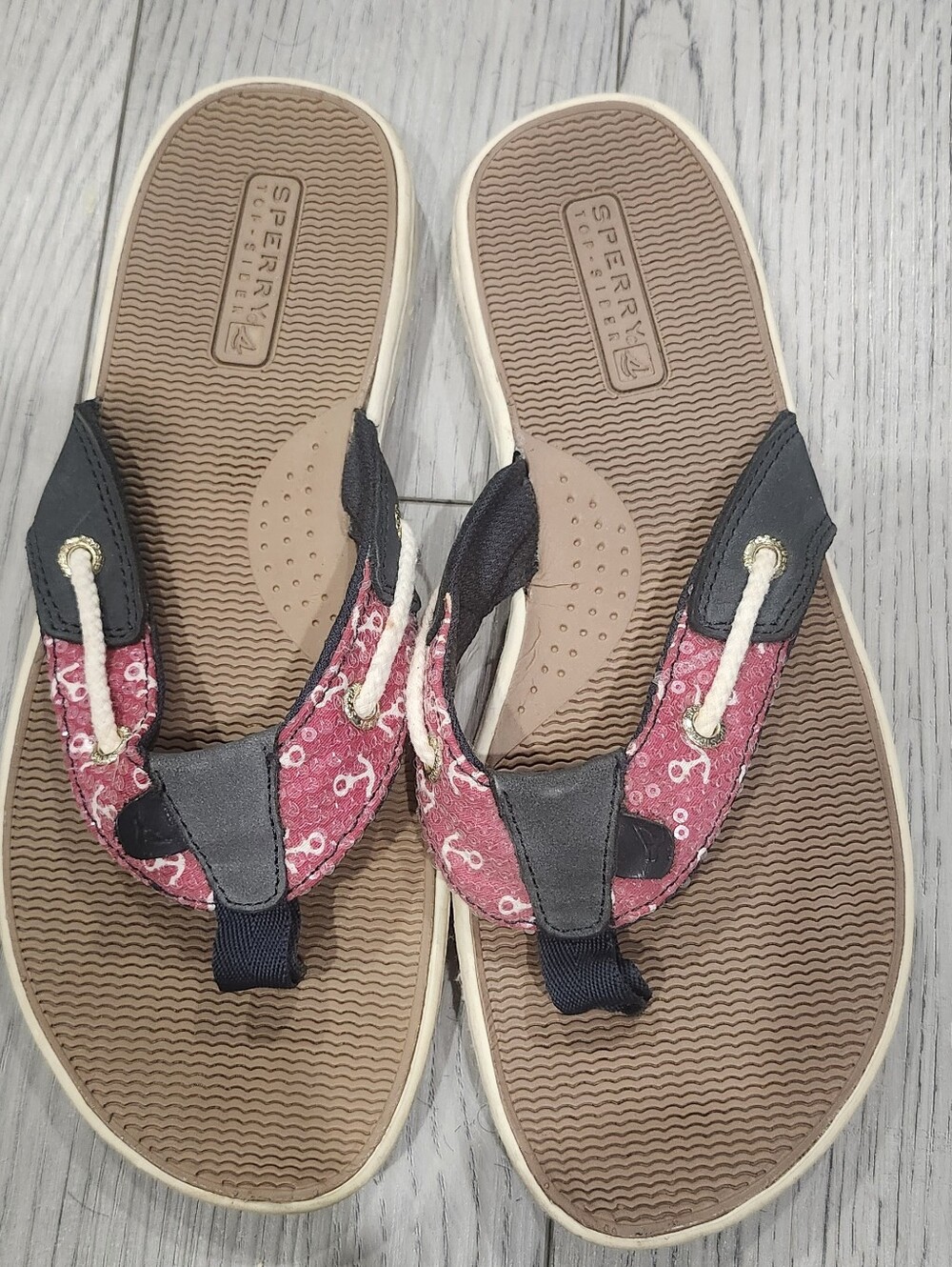 Sperry Women’s Pink Patterned Rope-Trim Thong Sandals